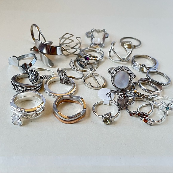 Vintage Rings for reselling all sizes silvertoned - Picture 1 of 11